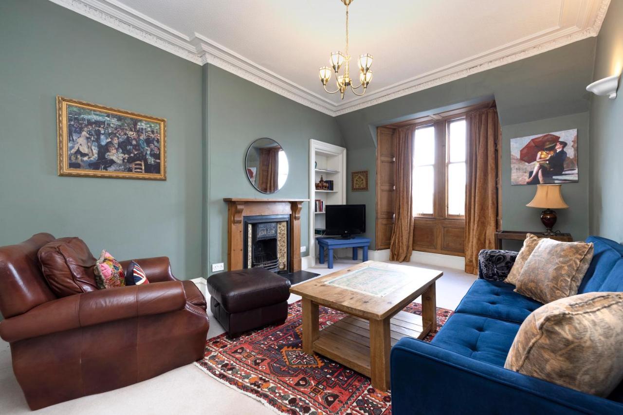 Joivy Old Town 1-Bed Apartment With Stunning Views Edinburgh Exterior photo